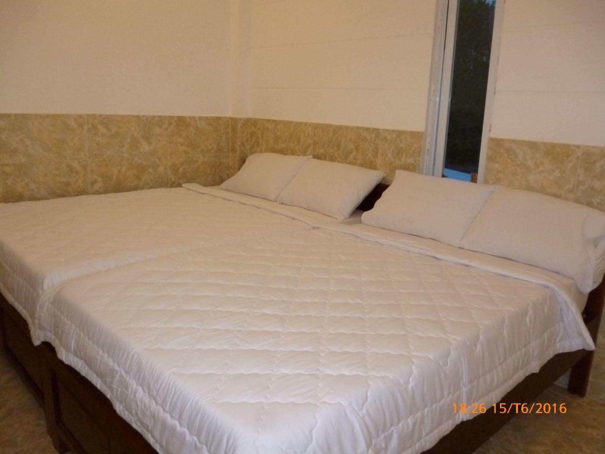 Oyo 614 Phu Quy Resort Екстер'єр фото